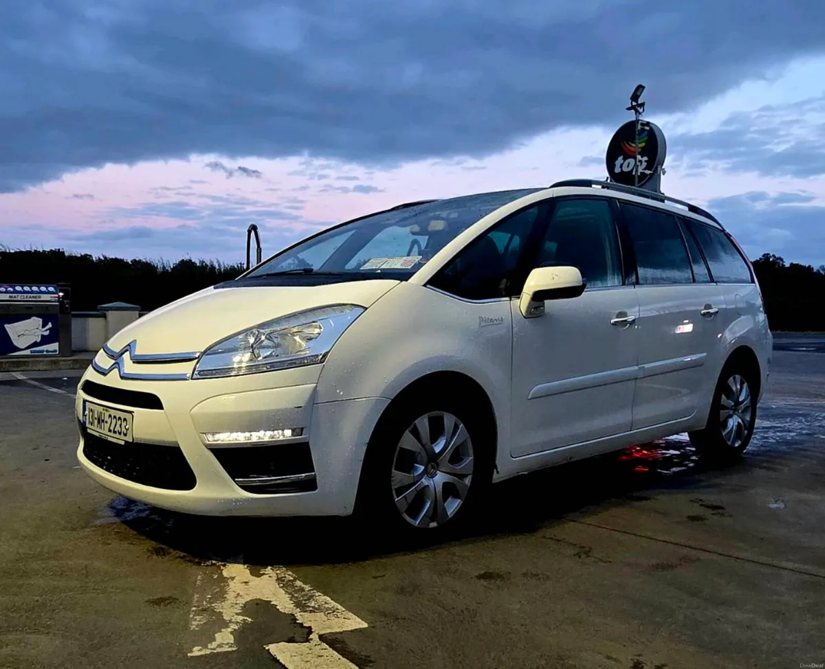 Car - Image 5