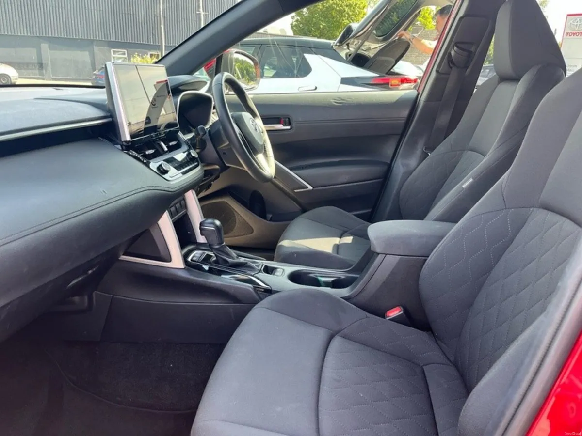 Toyota Corolla Cross CROSS 1.8 SPORT 4DR A - Image 6