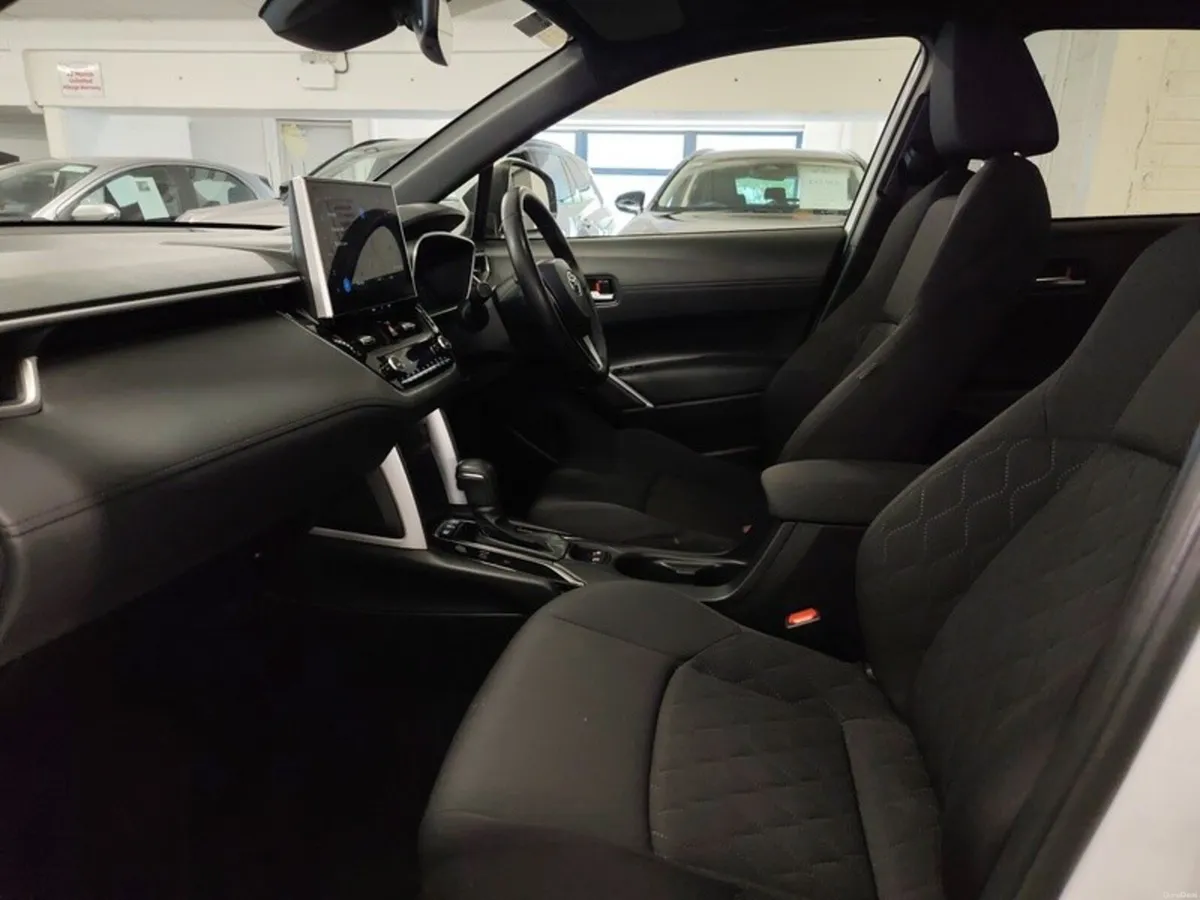Toyota Corolla Cross SPORT 1.8 4DR AUTO - Image 6