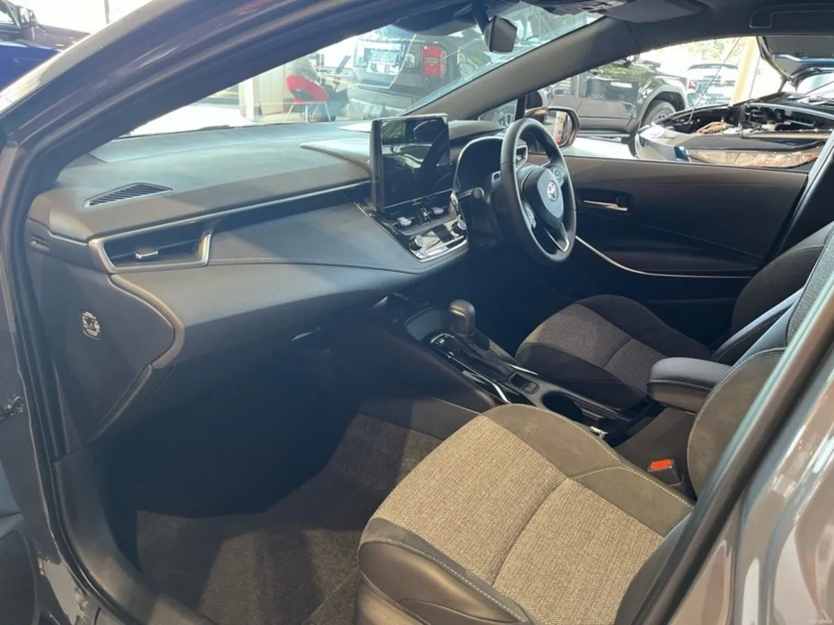 Toyota Corolla HYBRID ELECTRIC LUNA SPORT - Image 6