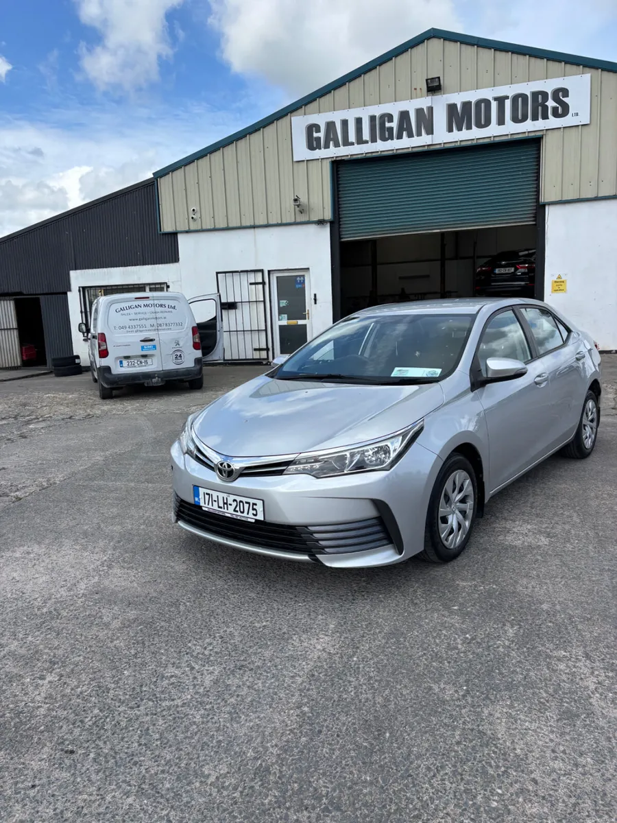 Toyota Corolla 2017 - Image 1