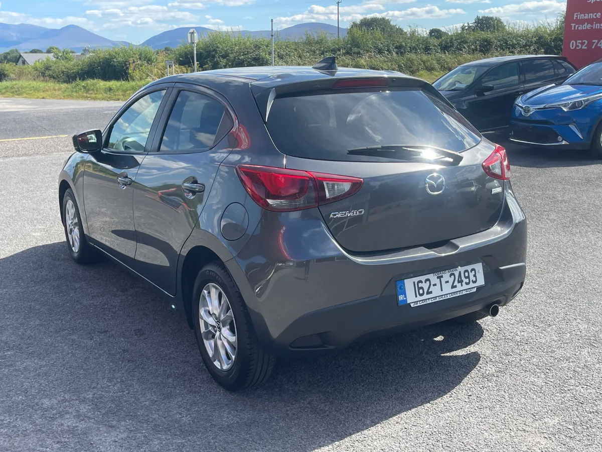 Mazda Demio - Image 5