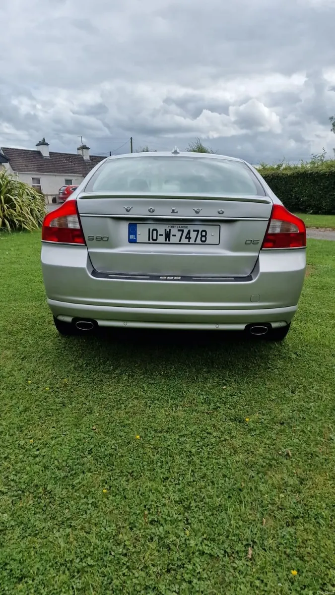 2010 Volvo S80 Executive 2.4L D5 5 Cyl NCT 04/27 - Image 2