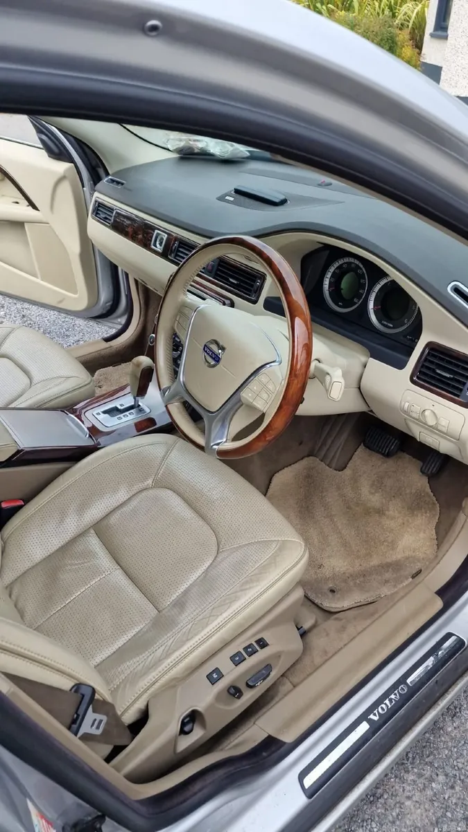 2010 Volvo S80 Executive 2.4L D5 5 Cyl NCT 04/27 - Image 4