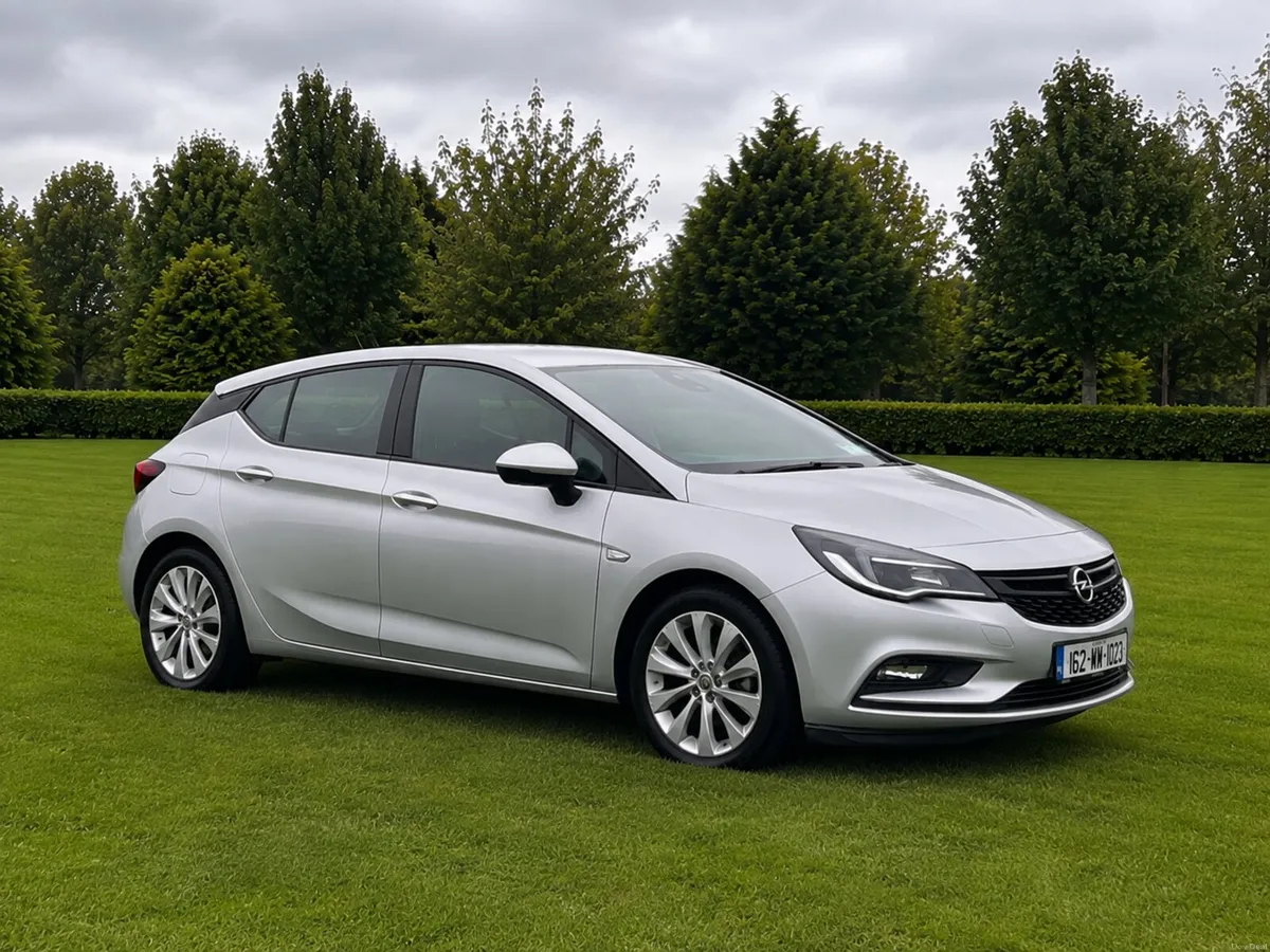 Opel Astra 2016 - Image 1