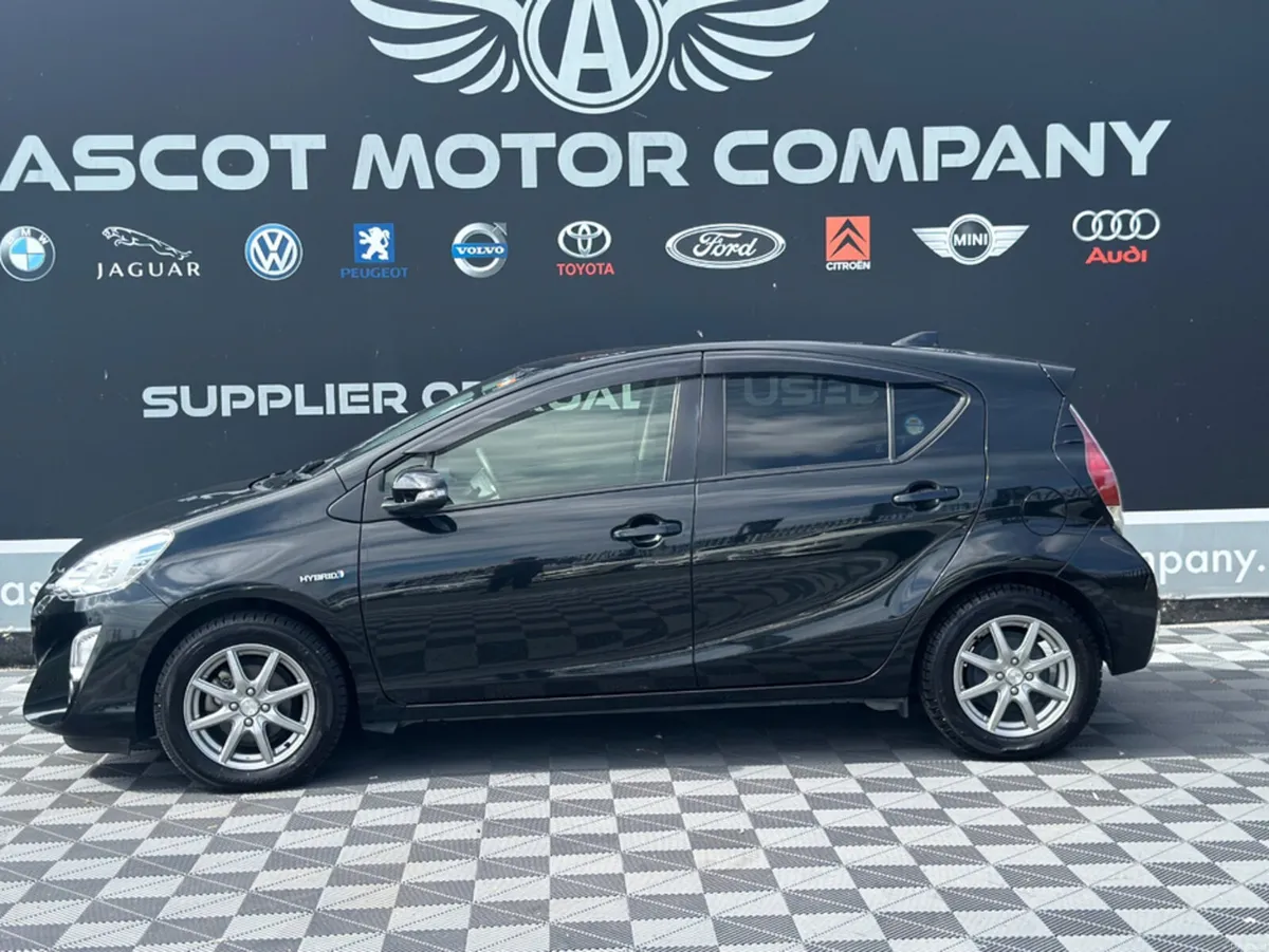 Toyota Aqua 1.5 Petrol Hybrid - Image 4