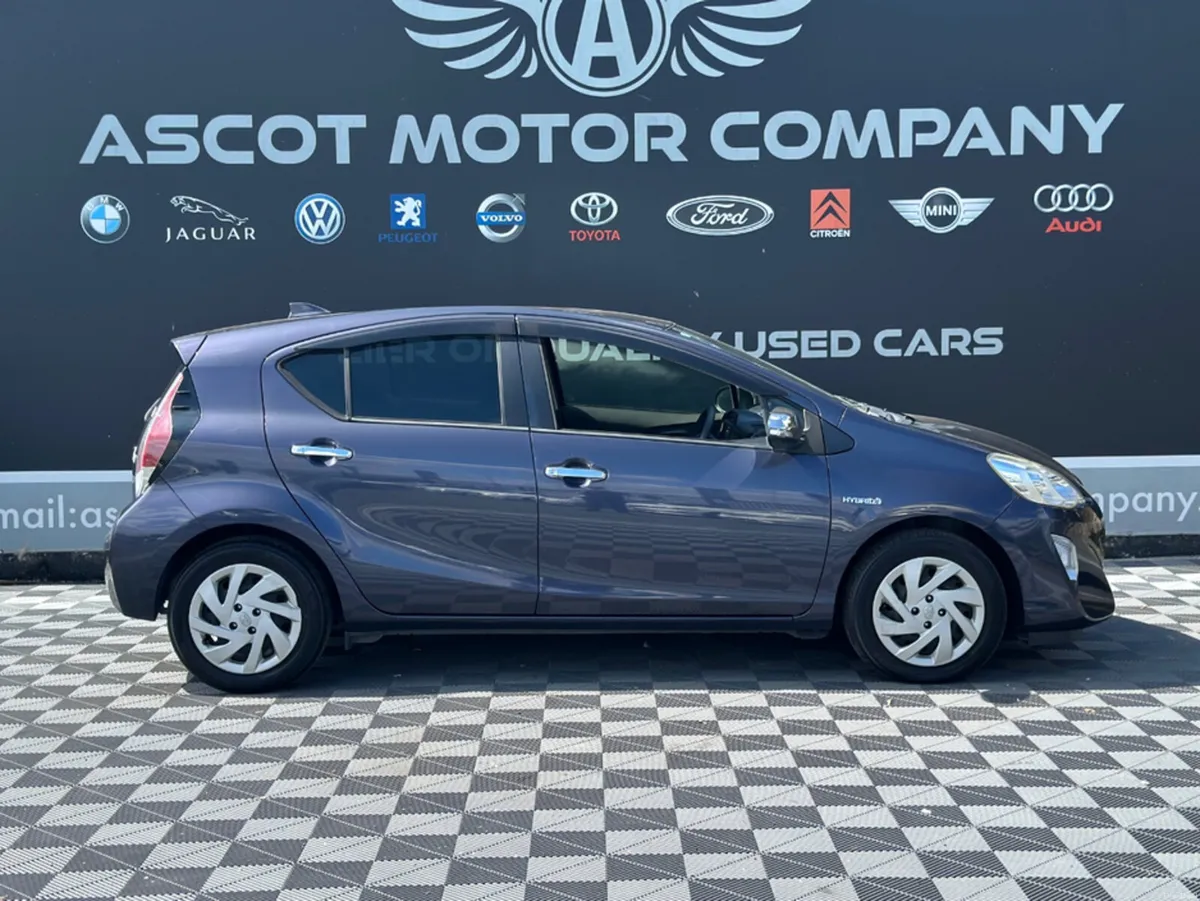 Toyota Aqua 1.5 Petrol Hybrid - Image 5