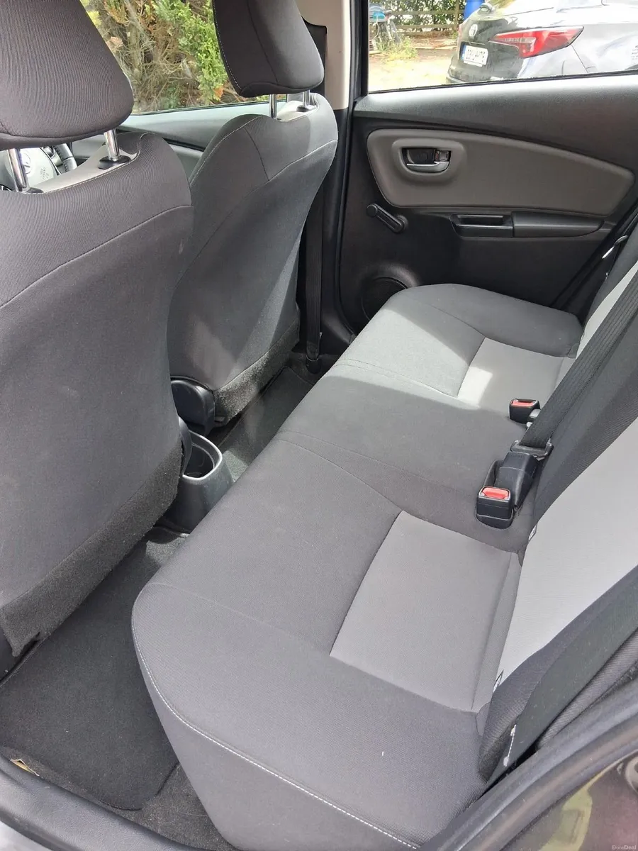 Toyota Yaris 2019 - Image 2