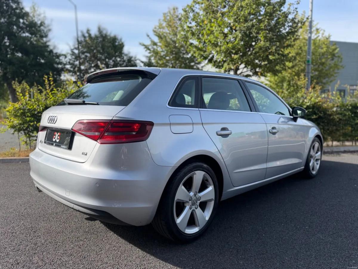 Audi A3 SPORT 1.6 TDI MANUAL*FULL SERVICE HISTORY* - Image 5