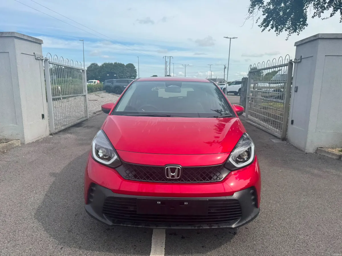 Honda Jazz Elegance e:HEV 2026 - Image 2
