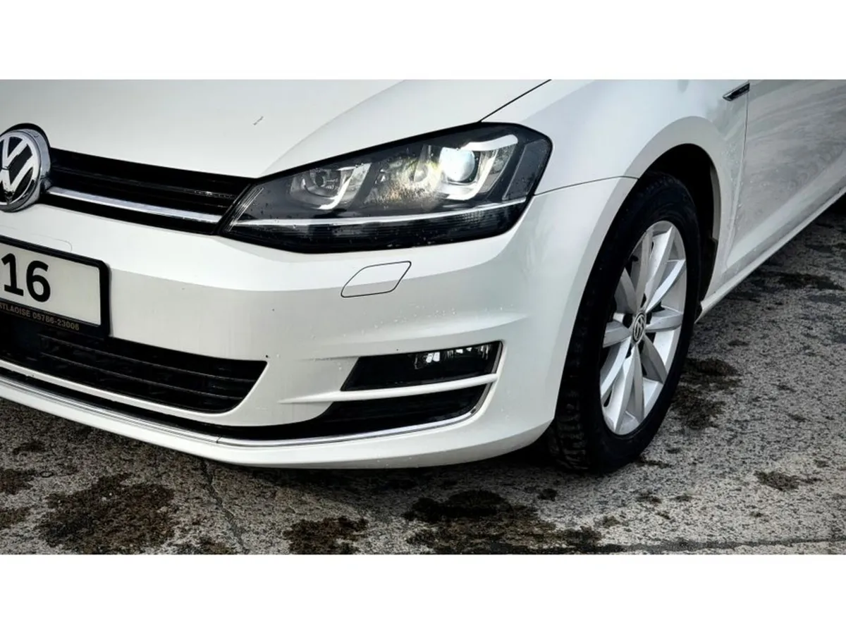 Volkswagen Golf Lounge Edition - Image 3