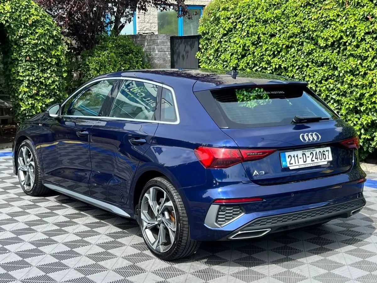 Audi A3 2.0TDI S-LINE // APPLE CARPLAY // FULL MAI - Image 5