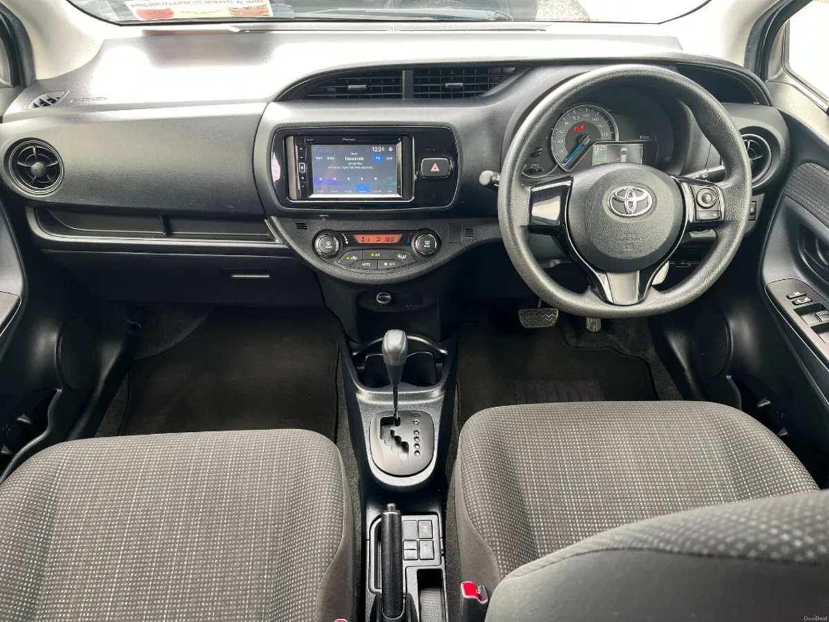 Toyota Yaris YARIS VITZ 1.5 PETROL HYBRID 130 5DR - Image 6