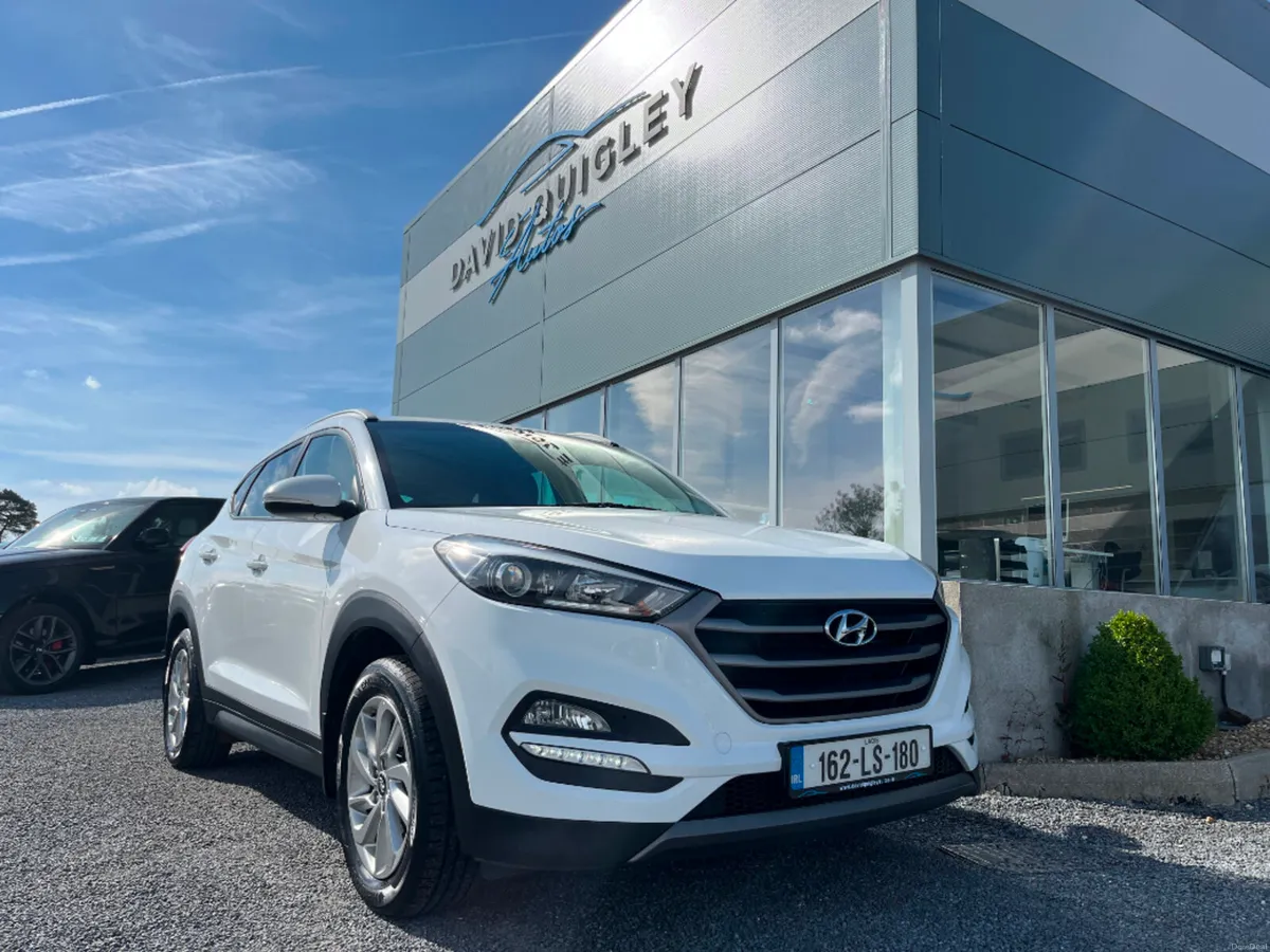 Hyundai Tucson 1.7CRDI Executive 5DR*QUALITY ASSUR - Image 2