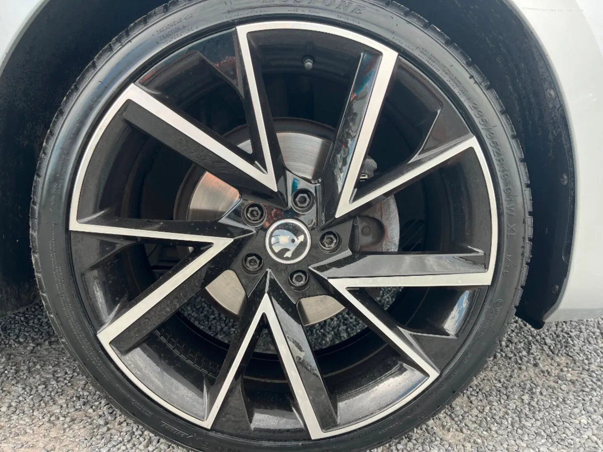 Skoda Octavia COMBI AMB 2.0tdi 115HP 5DR*QUALITY A - Image 5
