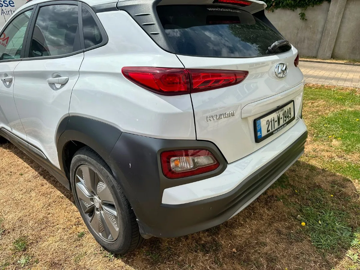 Hyundai KONA 2021 Premium - Image 2