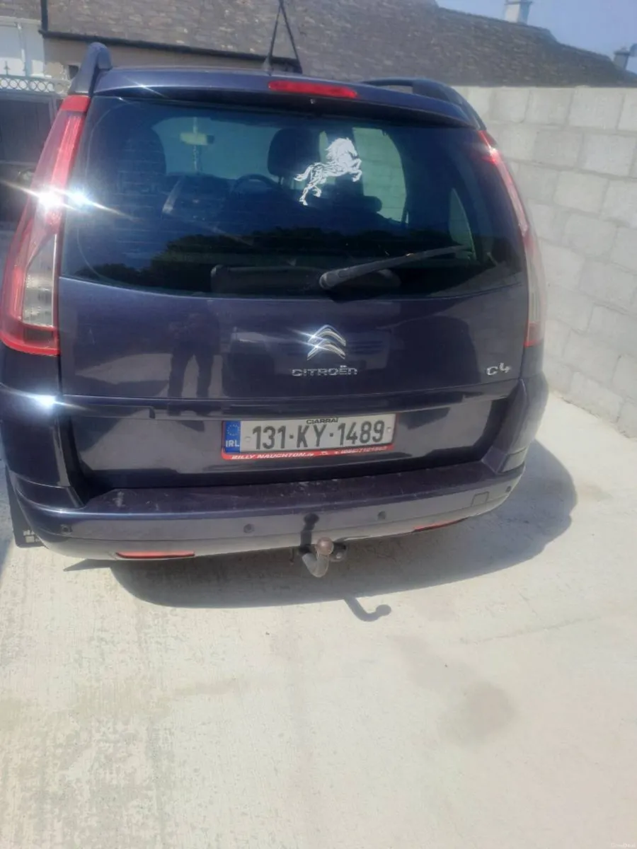 Car - Image 6