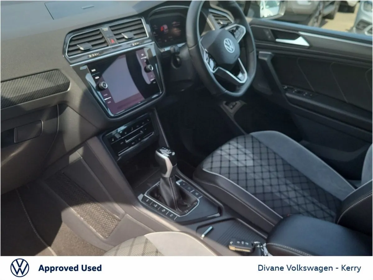 Volkswagen Tiguan R LINE 1.4 TSI PHEV 245 BHP  AUT - Image 4