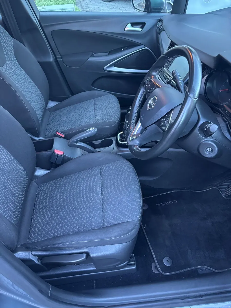 Opel Crossland X 2018 - Image 2