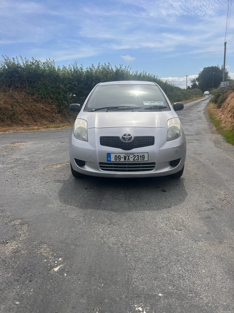 2009 Toyota Yaris 1.0 petrol - Image 2