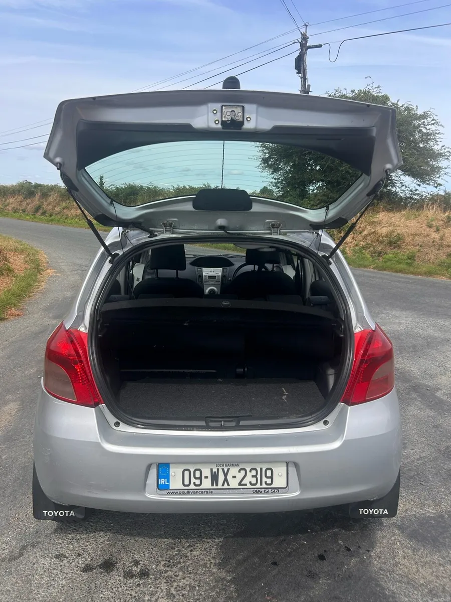 2009 Toyota Yaris 1.0 petrol - Image 4