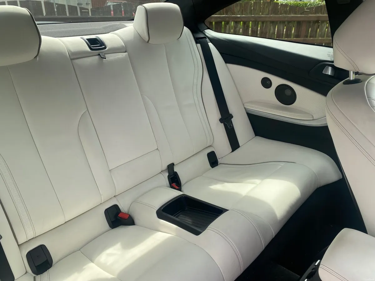 BMW 4-Series 2016 - Image 2