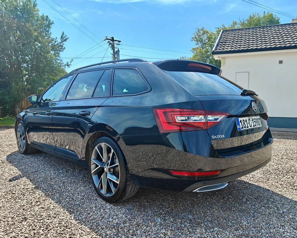 Skoda Superb 2018 - Image 5