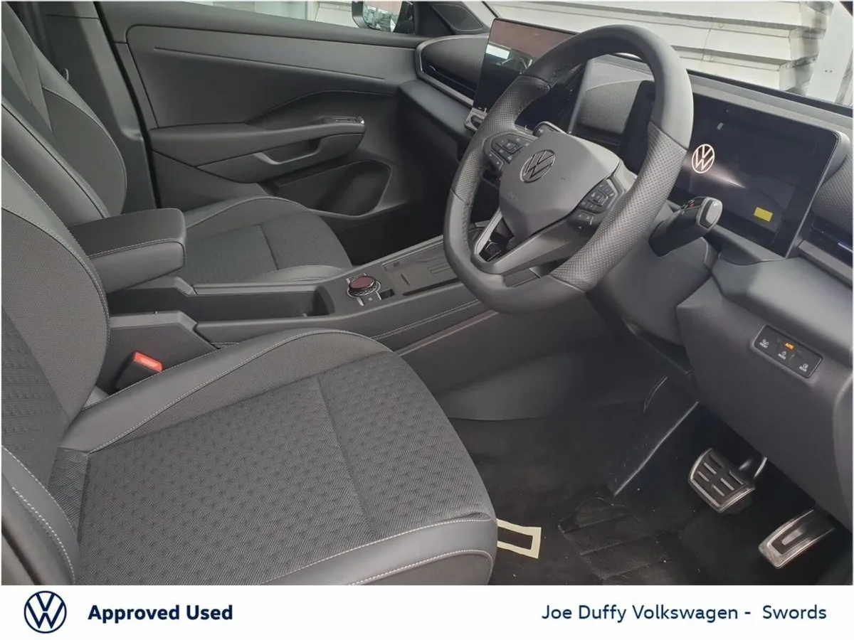 Volkswagen T-Roc R-LINE 1.5TSI 150HP MHEV - Image 6