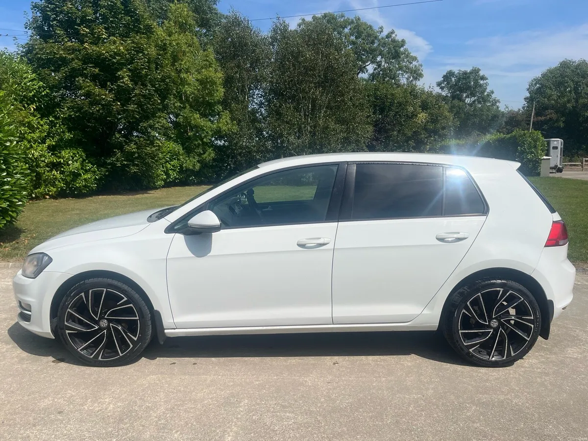 2017 Volkwagen Golf MK7 - Image 1