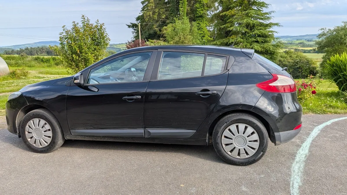 Renault Megane Hatchback 2012 - Image 5