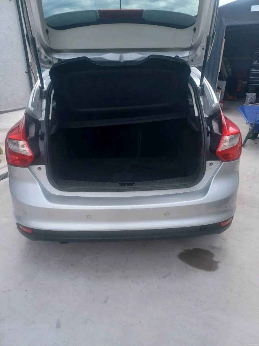Car - Image 5