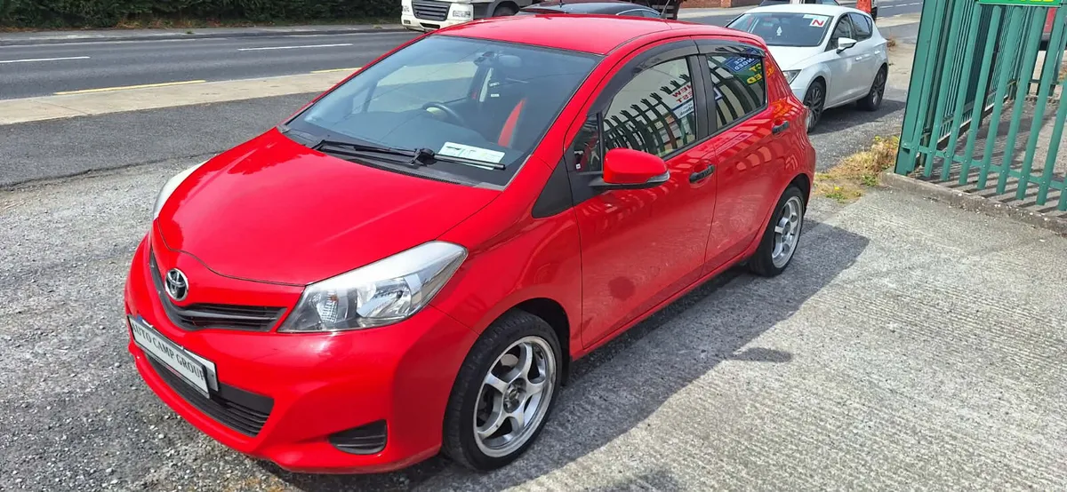 Toyota Vitz 1.0 VVT-i 5Dr Terra - Image 3