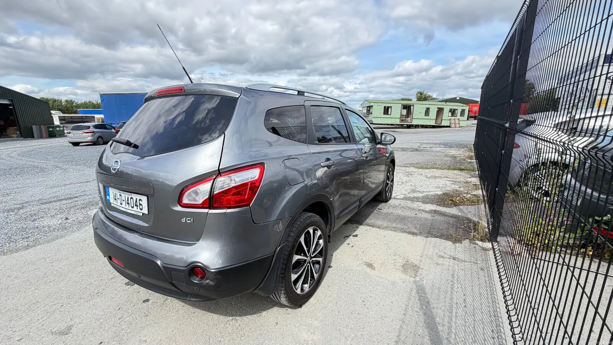 Nissan Qashqai 2014 4X4 drive N-Tech diesel 7 Seat - Image 6