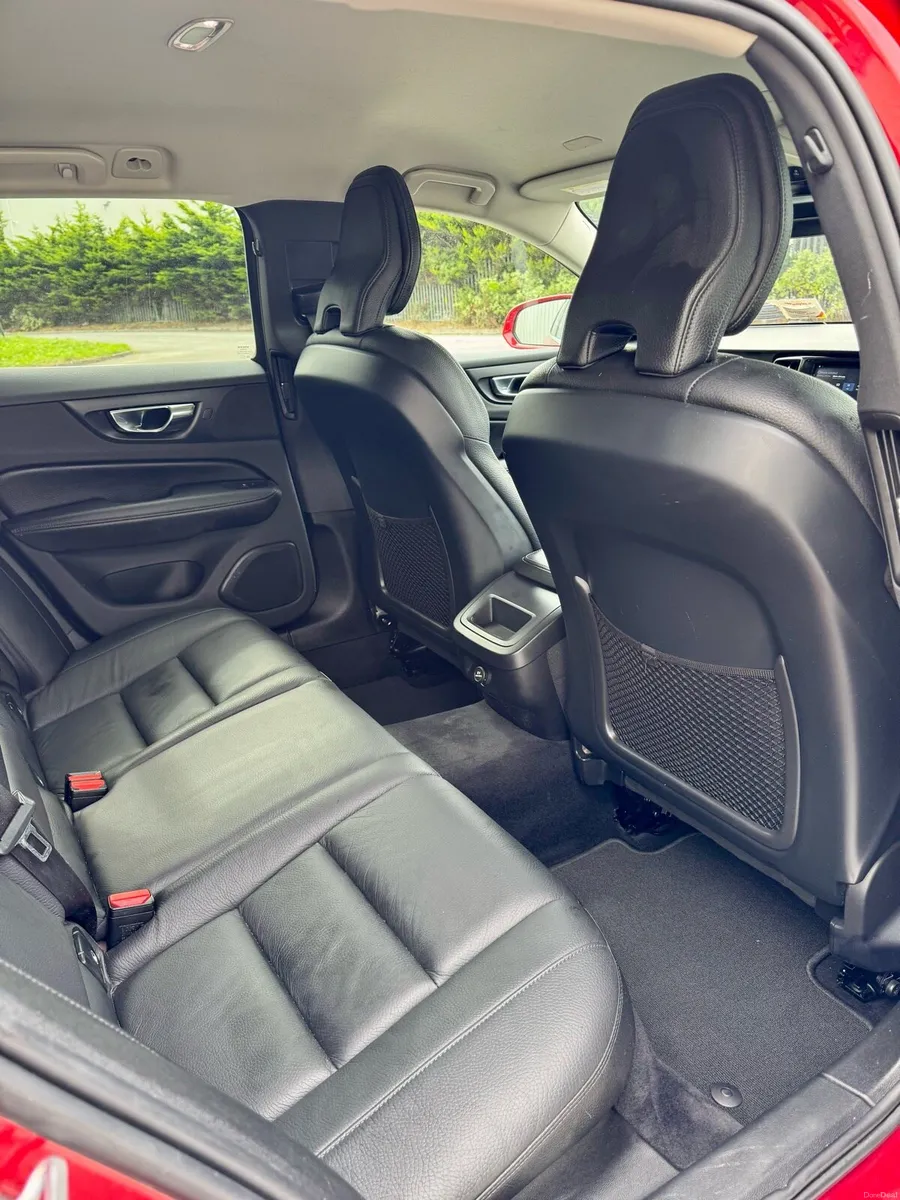 Volvo V60 2.0 D3 Momentum Pro Automatic NCT  01/28 - Image 5