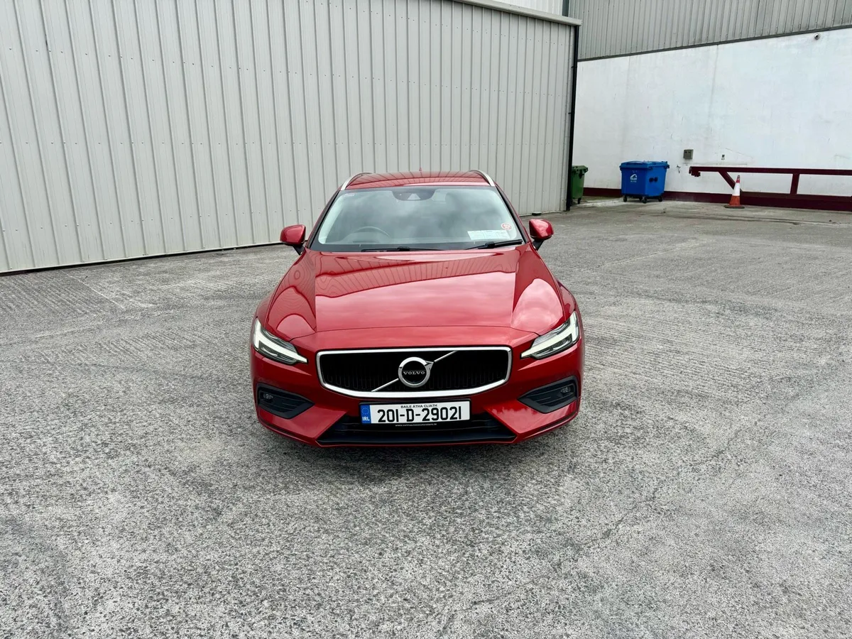Volvo V60 2.0 D3 Momentum Pro Automatic NCT  01/28 - Image 2