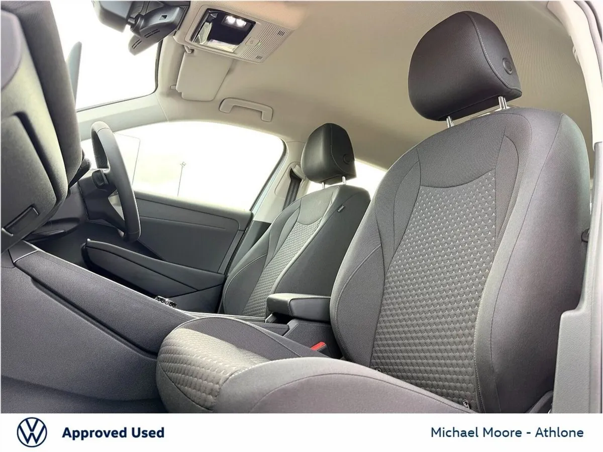 Volkswagen T-Roc LIFE 1.5TSI 116HP MHEV - Image 3