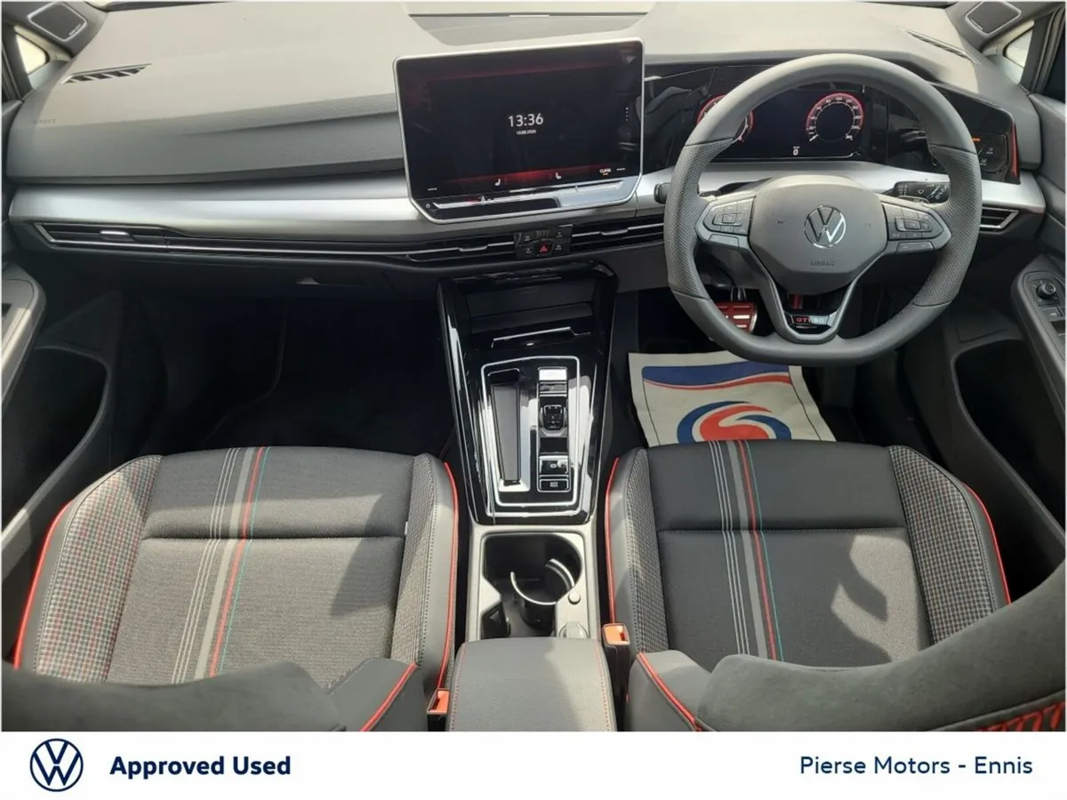 Volkswagen Golf GOLF GTI ED 50 2.0 TSI 320HP - GTI - Image 4
