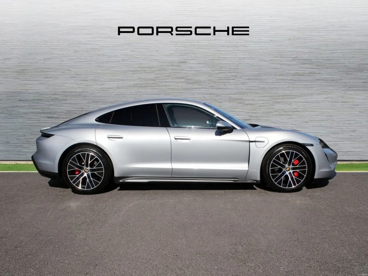 Porsche Taycan 4S - Image 4