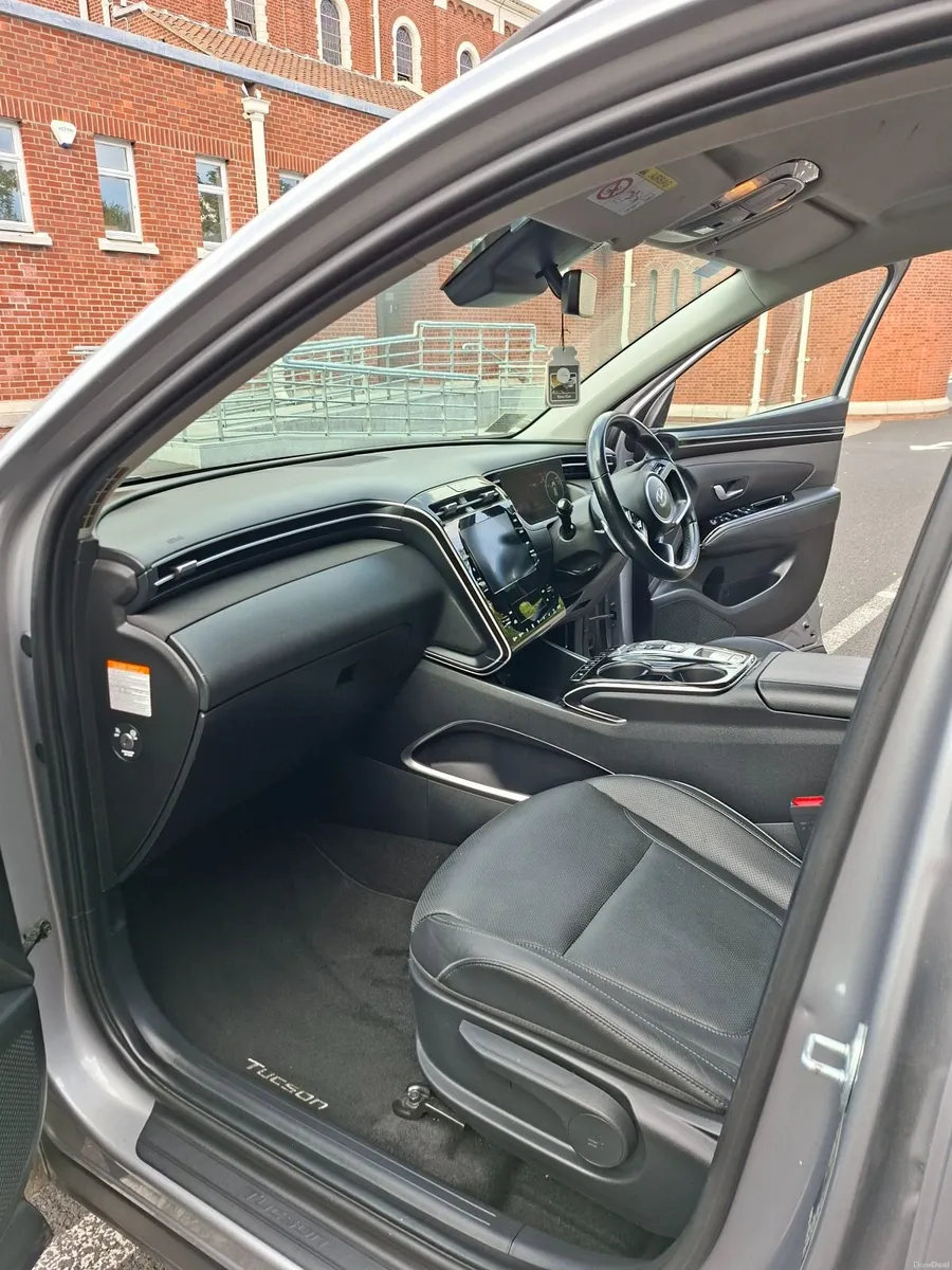 2021 Hyundai Tucson Executive - Low Mileage - Image 4