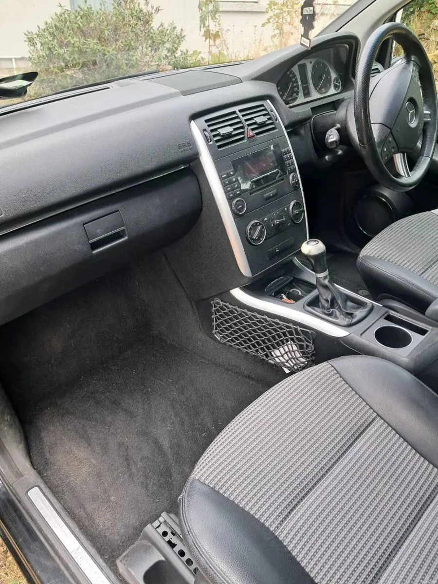 Mercedes  b150 - Image 5