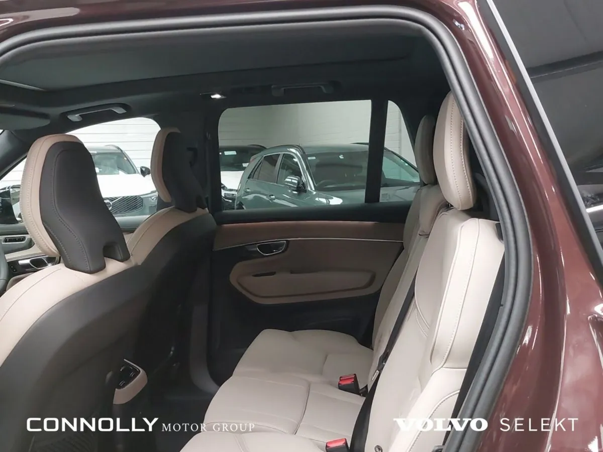Volvo XC90 T8 PHEV AWD Plus Dark - Image 6