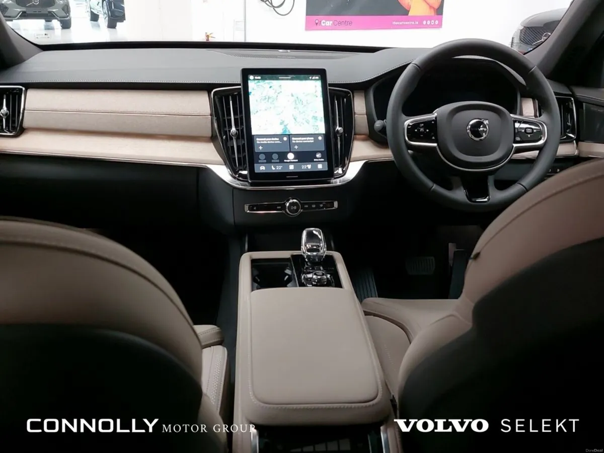 Volvo XC90 T8 PHEV AWD Plus Dark - Image 4