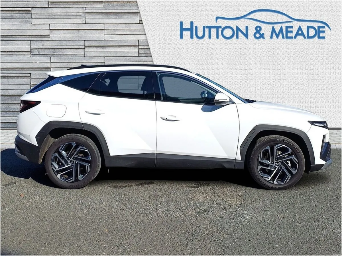 Hyundai Tucson Executive PHEV 1.6 Petrol 5dr - Image 6