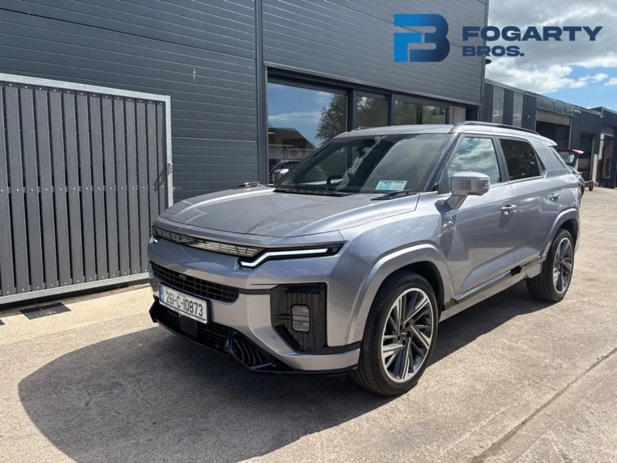 ALL NEW KGM ACTYON 1.5 PETROL HYBRID TOP SPEC - Image 3