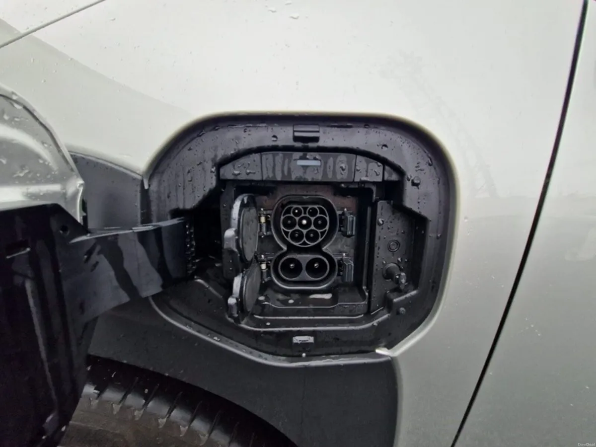 Toyota bZ4X EV Sport 5dr ''Toyota Dealer' 'Irish C - Image 6