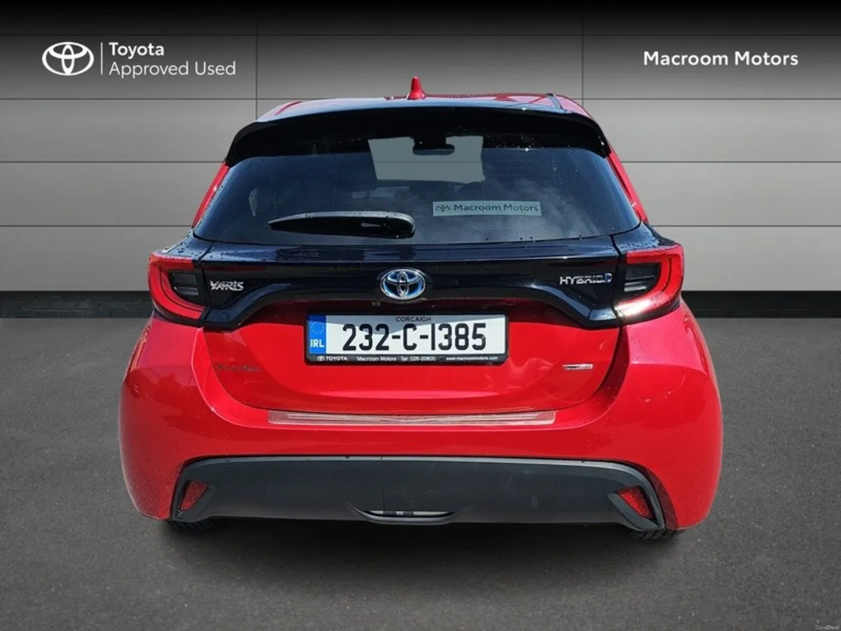 Toyota Yaris HYBRID L/SPORT 1.5 - Image 4