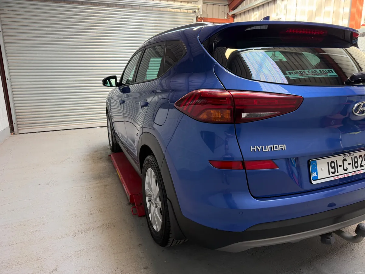 2019 HYUNDAI TUCSON EXECUTIVE - Image 6