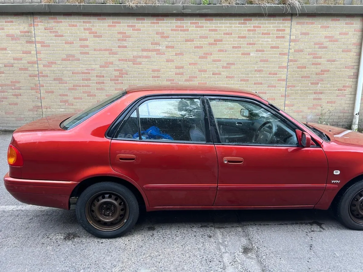 Toyota Corolla - Image 4