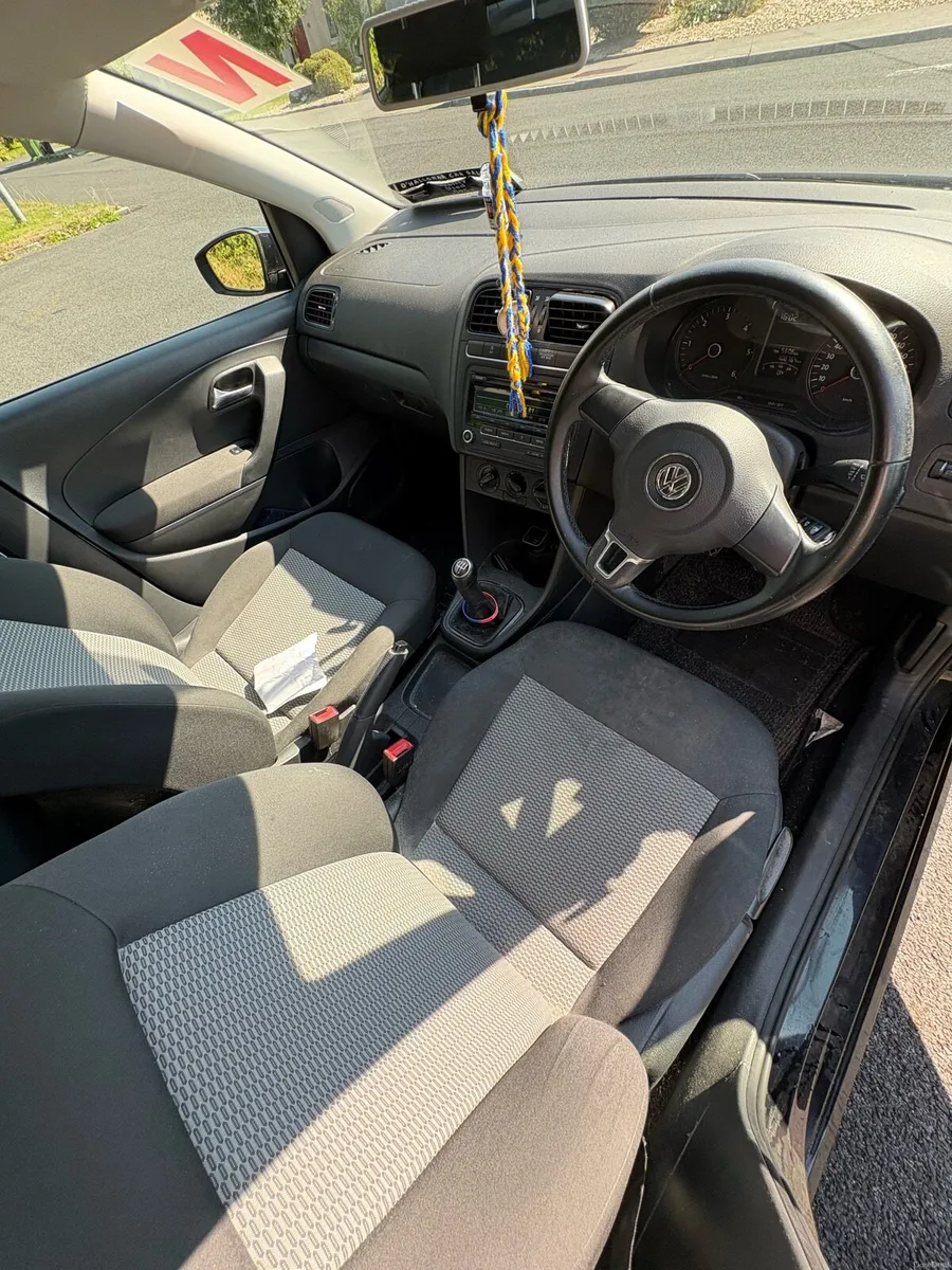 Low Mileage Volkswagen Polo - Image 6