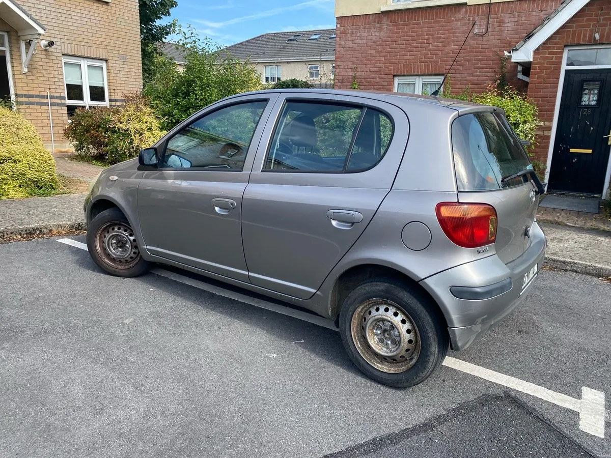 Toyota Yaris - Image 5